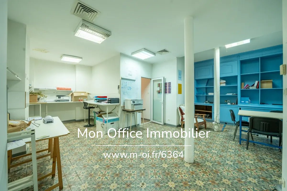Référence : 6364-CLA. - Local Professionnel dans le quartier de Noailles (13001)