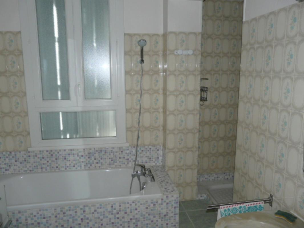 Immeuble BON ENCONTRE Terrain 1138 m²