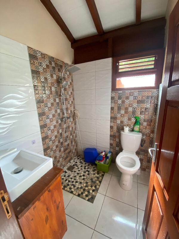 Villa professionnelle 80 m2, Trinité, récente