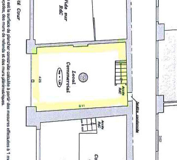 Bureaux en duplex type loft avec pierres et poutres apparentes