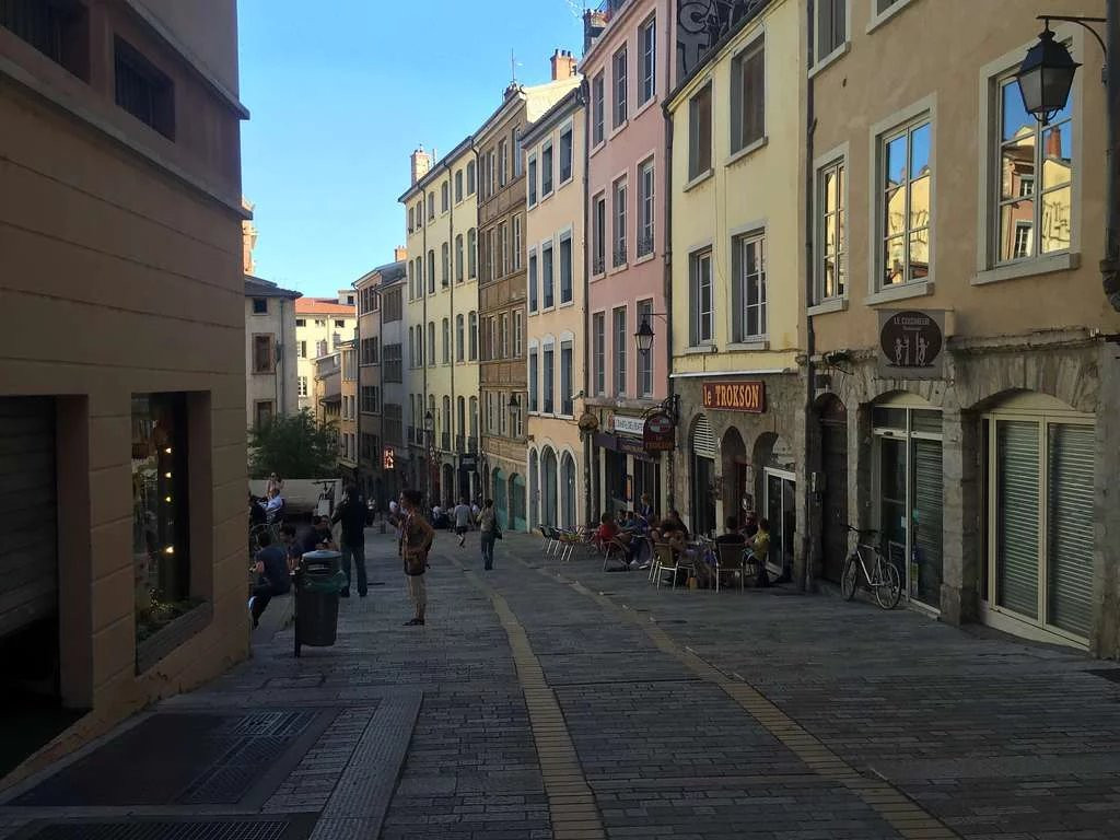 Murs Commerciaux - 72 m² - Les Pentes - Lyon 1