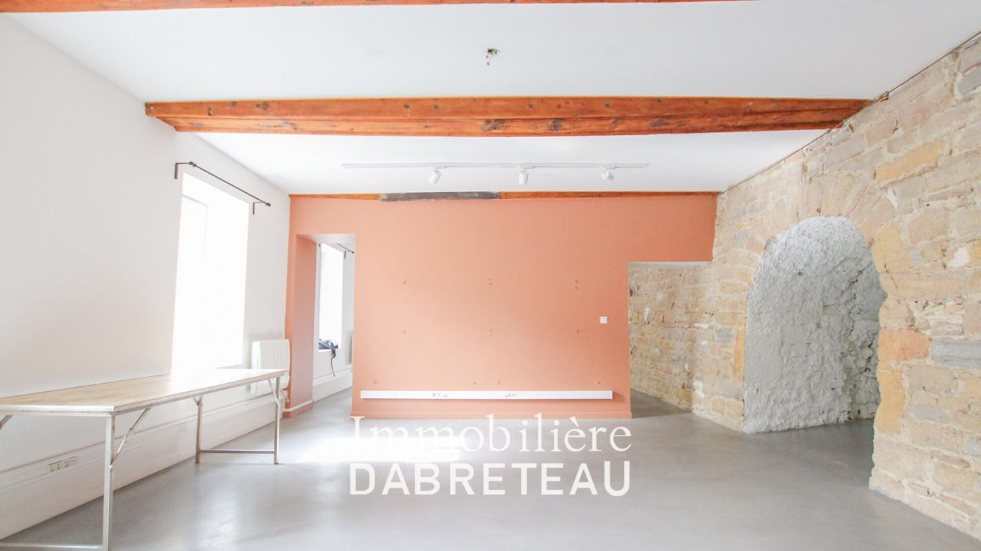 LOCAL EXCEPTIONNEL - CALUIRE