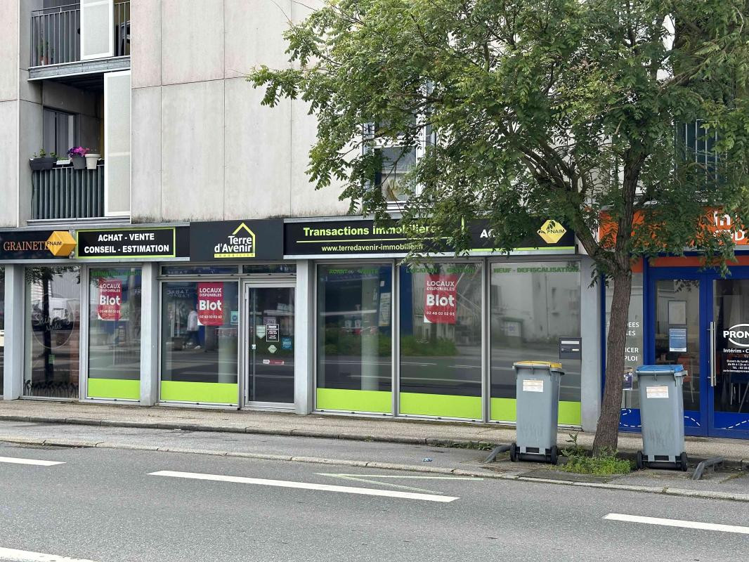 REZE-LES SORINIERES / Local commercial (Bureau / Commerce)