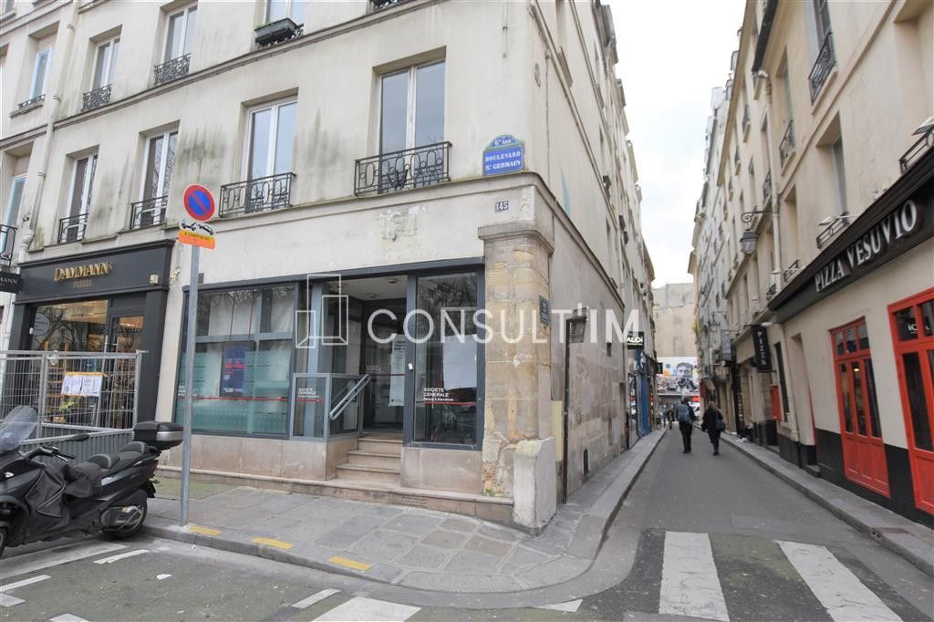Boutique en plein cœur de Saint-Germain-des-Prés