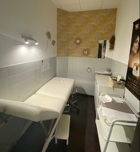 A louer, 67m² de locaux commerciaux, centre commercial la coupole