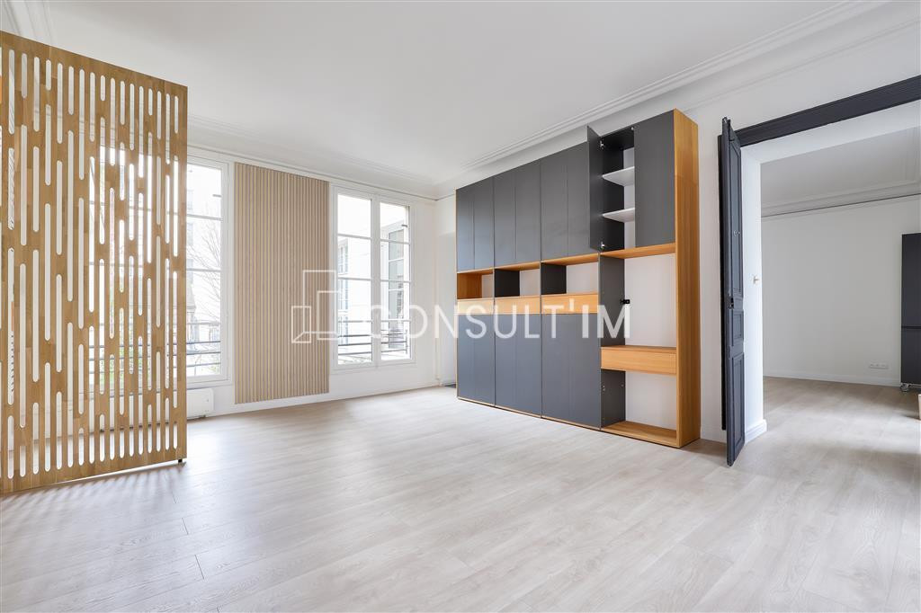Bureaux atypiques à louer à toute proximité de la place des Vosges