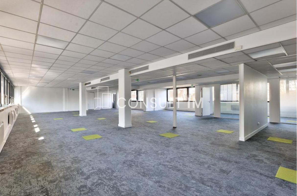 Porte d'Italie - environnement commerçant - locaux traversants et modulables