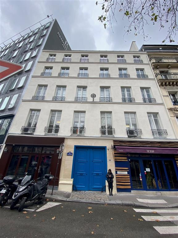 Proche République, bureaux SANS TVA donnant sur cour