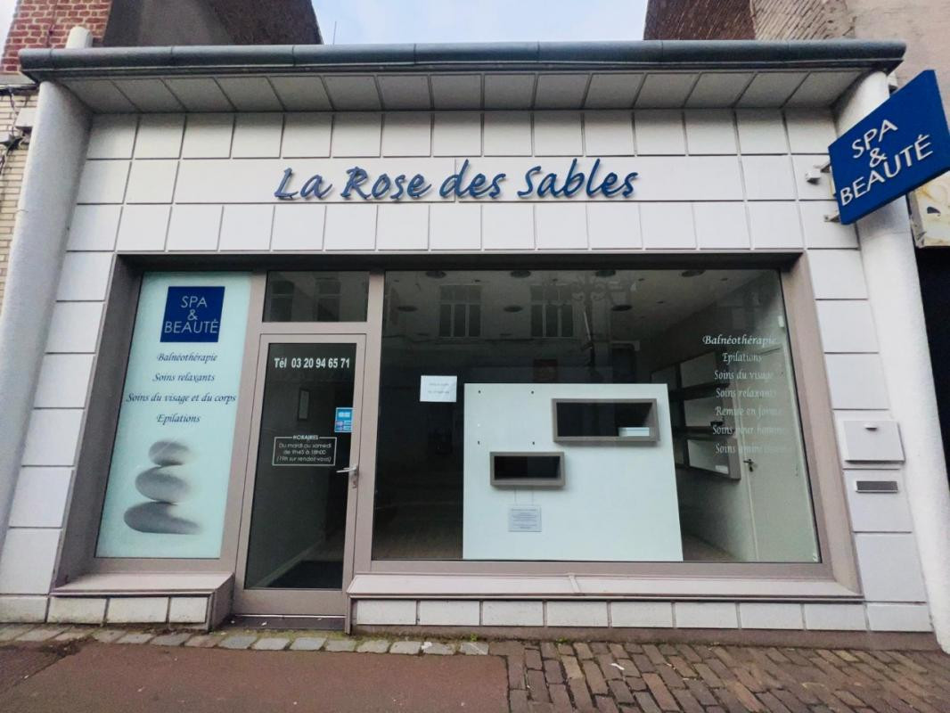 Local en plein centre de Linselles