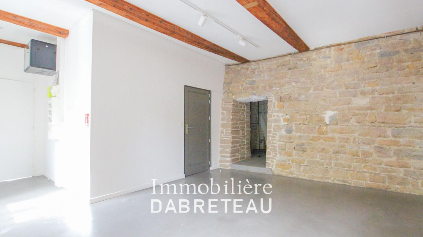 LOCAL EXCEPTIONNEL - CALUIRE