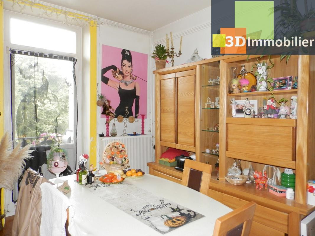 LONS-LE-SAUNIER (39), SPECIAL INVESTISSEURS : IMMEUBLE 9 logements LOUÉS + 4 garages
