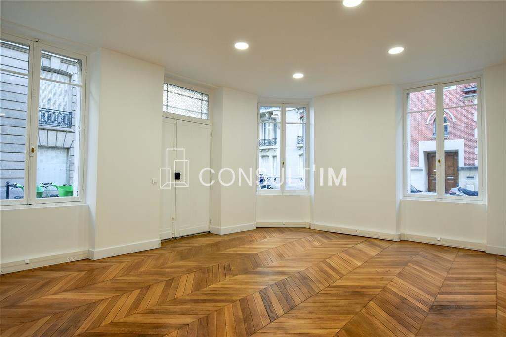 A proximité des Batignolles, à louer local d'une surface de 42m²
