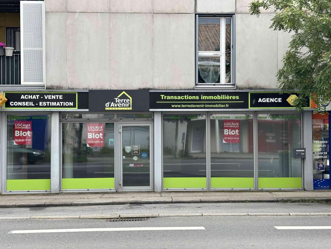 REZE-LES SORINIERES / Local commercial (Bureau / Commerce)