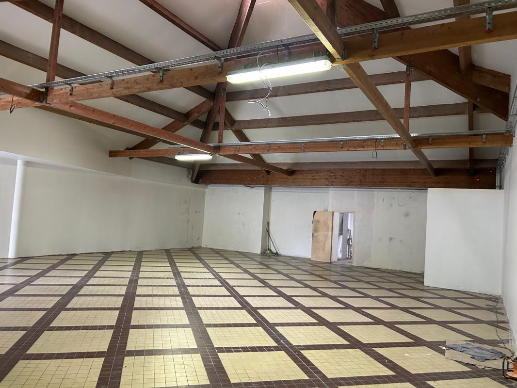 Local commercial 198m2