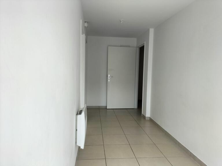 Local commercial T 47m² - Butry-sur-Oise - 1513.98.3.3