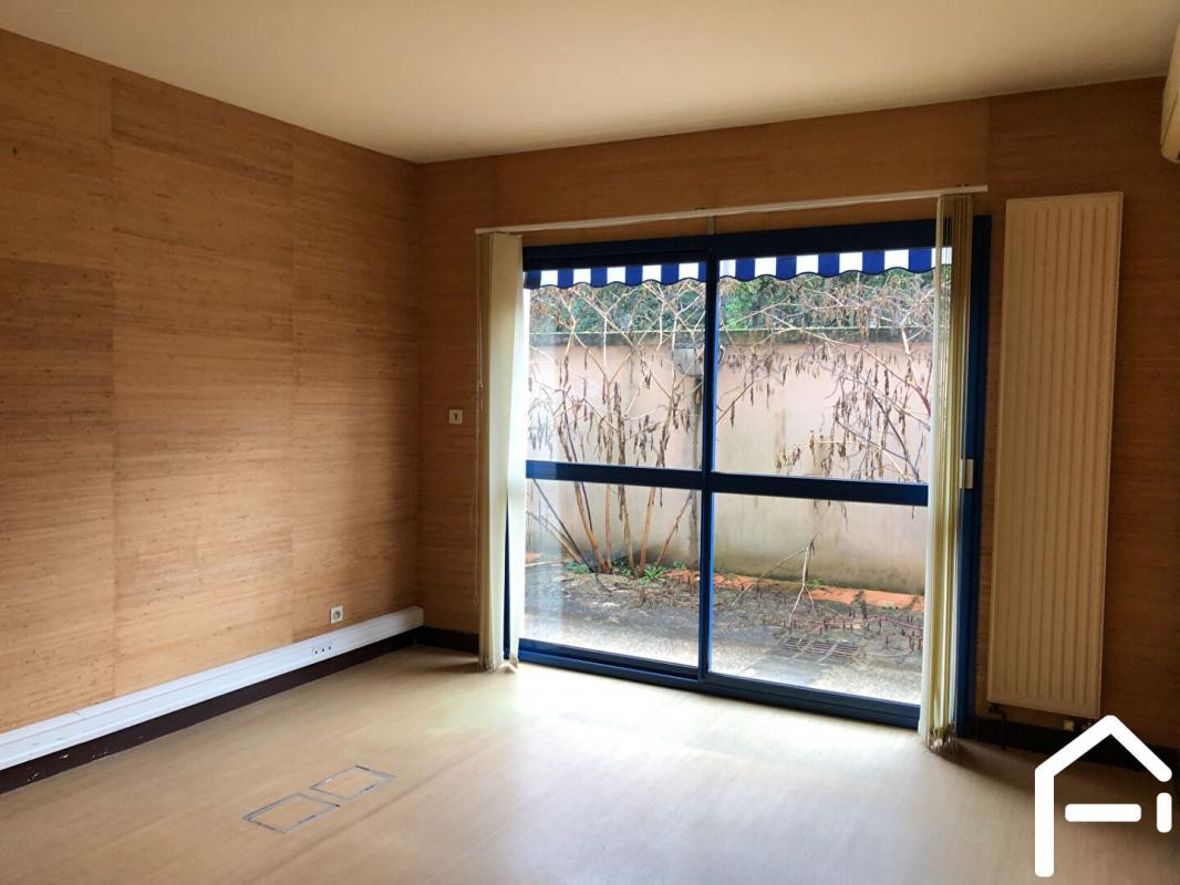 Bureaux à 100 Mètres du Palais de Justice - Perigueux 300 m2