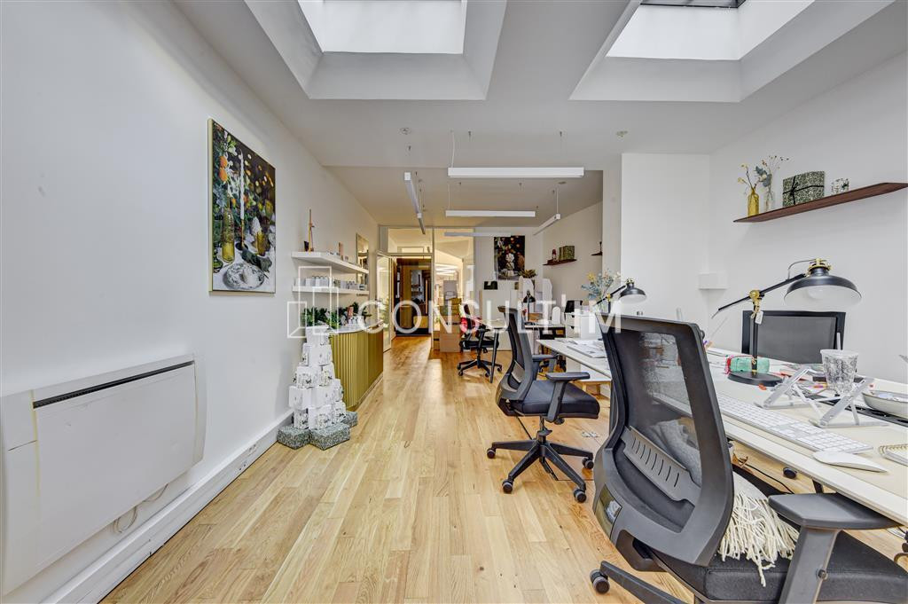 Bureaux de 97m² à vendre à proximité de la place de Clichy