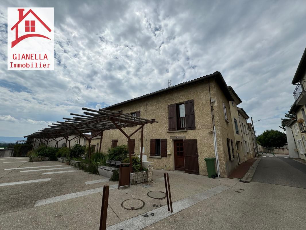 Immeuble de rapport 124m2 avec 2 appartements, GARAGE et CAVE