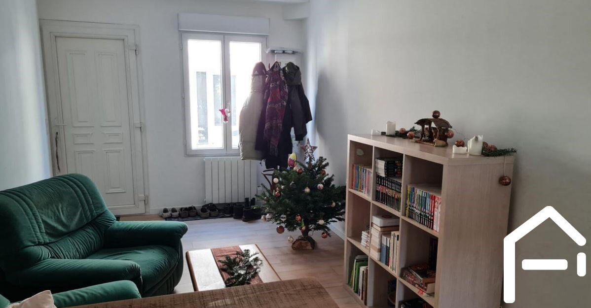 Maison de ville/Immeuble Mussidan 8 pièce(s) 170 m2