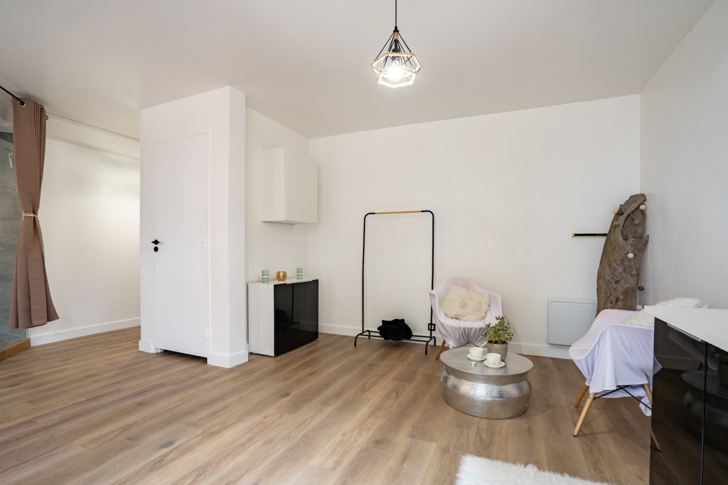 LE PORT-MARLY – LOCAL / STUDIO 27 M² EN RDC – IDÉAL CABINET MÉDICAL OU PARAMÉDICAL – ACCÈS PMR