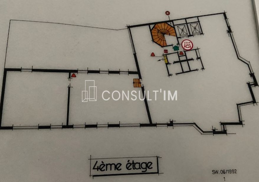 Au pied du métro Billancourt, ligne 9 , Bureaux à louer de 299m²