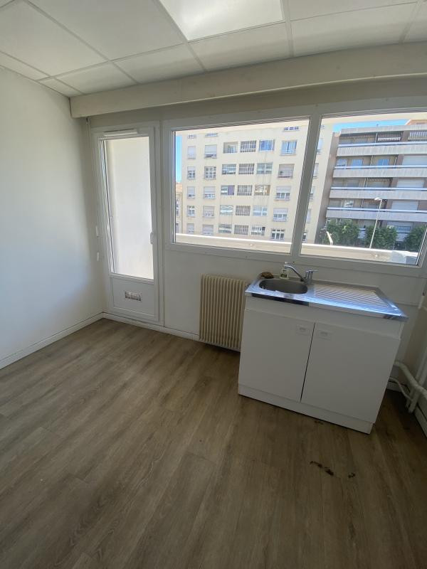 SANS FRAIS - LOCAL 90m² MAZARGUES