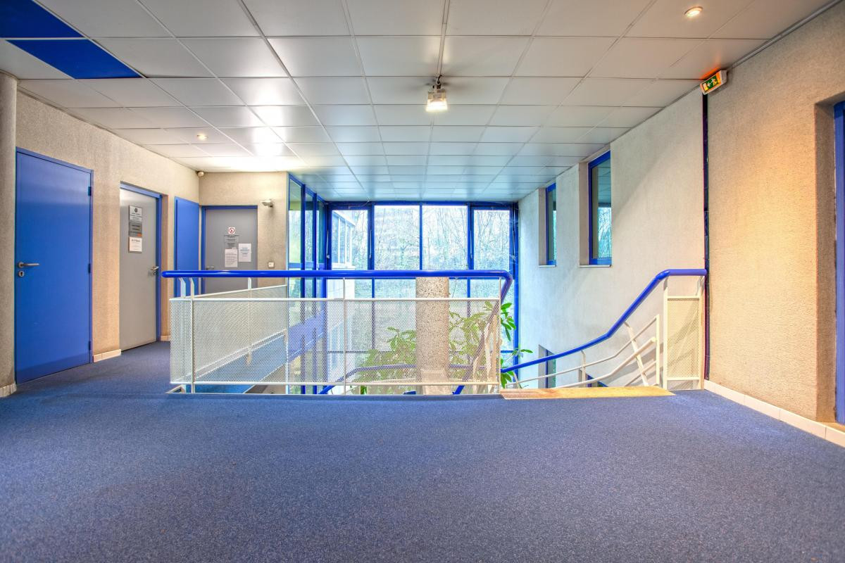 Vente - Bureau - 117,56 m² - 368 500 € - SEYNOD
