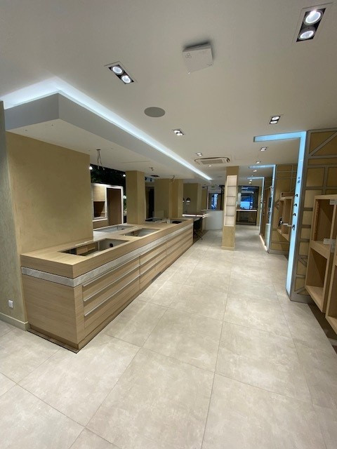 A vendre Boutique/bureaux de 252 m² proche gare de Lyon