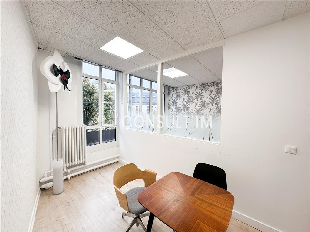 A louer bureaux lumineux à deux pas du métro Rue Saint Maur