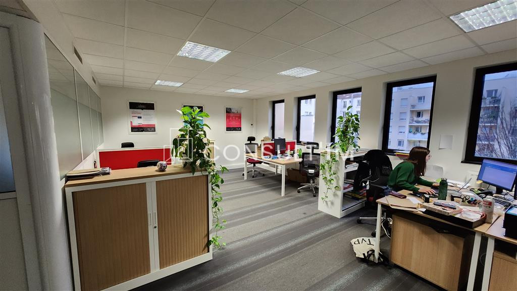 A louer bureaux au coeur de Clichy avec accès PMR