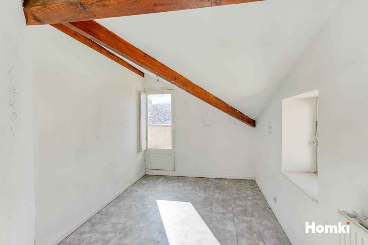 Immeuble de 17 appartements en plein centre ville de Montélimar