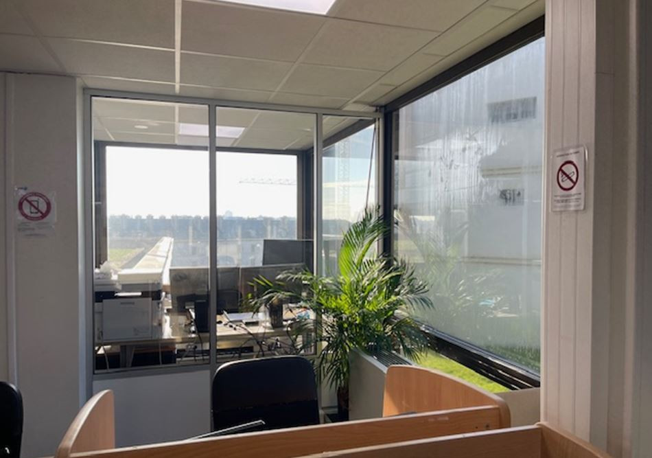 A louer bureaux  avec vue dégagée sur jardin et la Tour eiffel