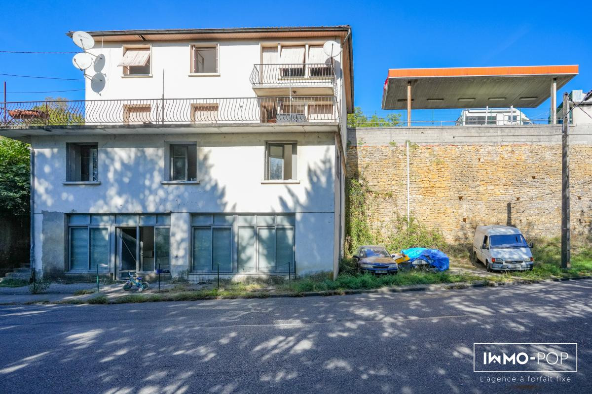 Immeuble de 260m2 à Puy-l'Evêque