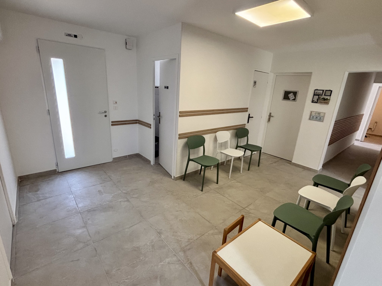 local restant dans pole santé idéal psychologue, diététique