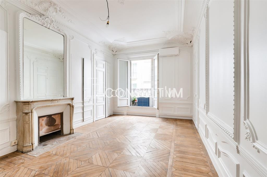 Bureaux livrés rénovés, moulures et cheminées, entre Madeleine et St Lazare
