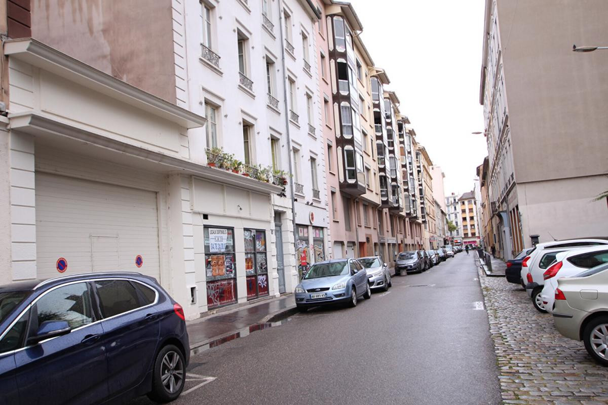 Local commercial Lyon 72 m2