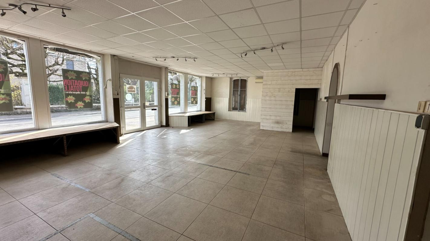 Immeuble de rapport Sainte Suzanne 10 pièces 385 m2