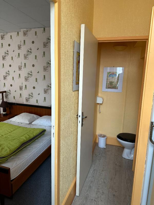 Immeuble Bourbon L Archambault 4 pièce(s) 50 m2, 2 apparts loués en cure 91300 FAI