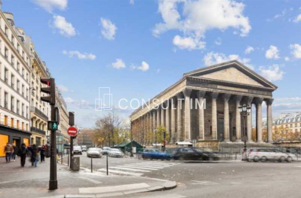 Métro Havre-Caumartin, à louer 100m² en Duplex