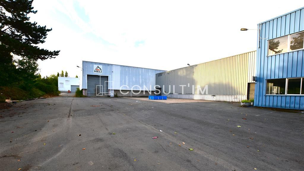 Entrepôt d'activité avec bureaux