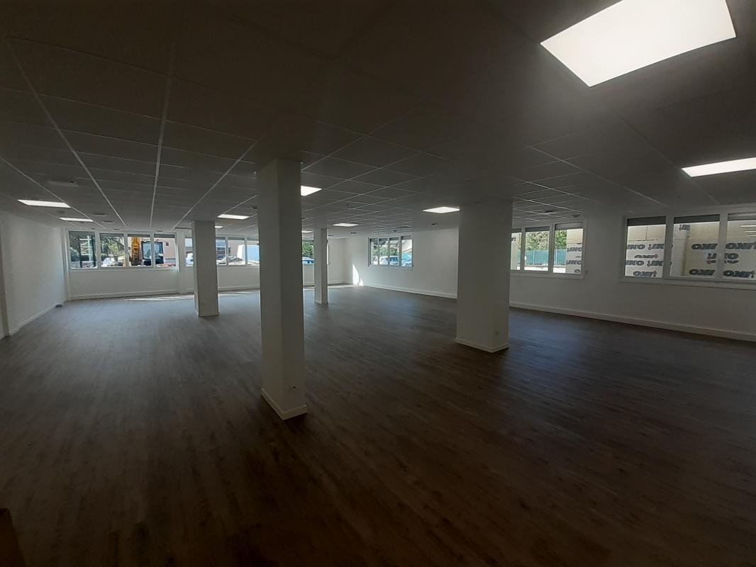 SANS FRAIS - LOCAL 190m² ANNEMASSE