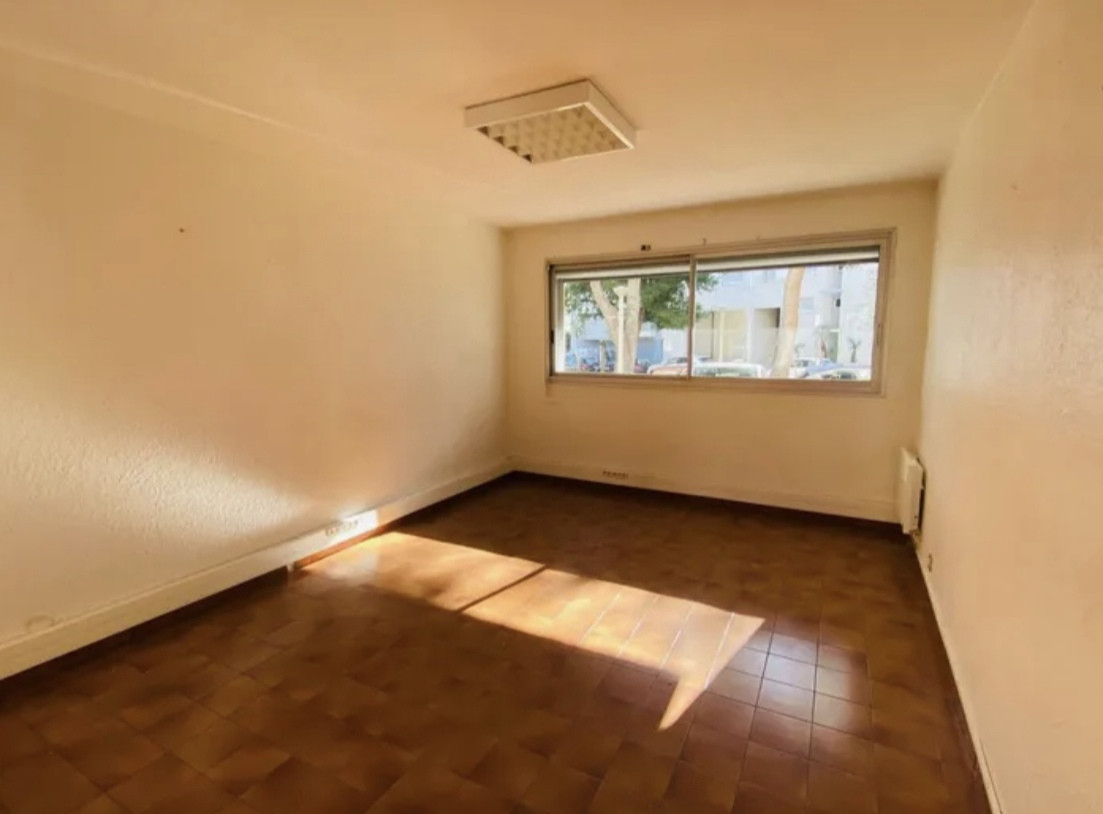 Bureau 17m²