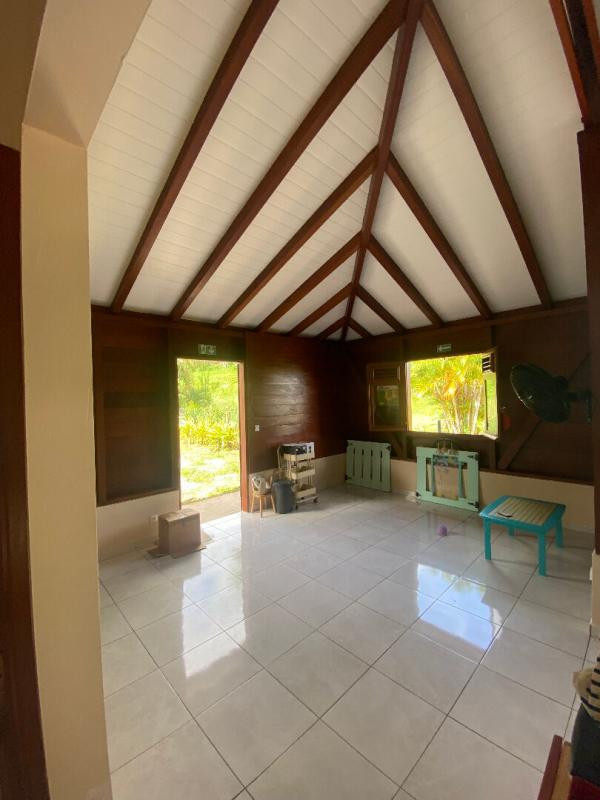 Villa professionnelle 80 m2, Trinité, récente