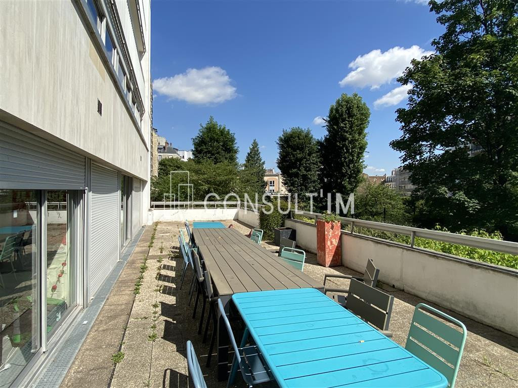 Bureaux donnant sur les Buttes Chaumont avec Terrasse