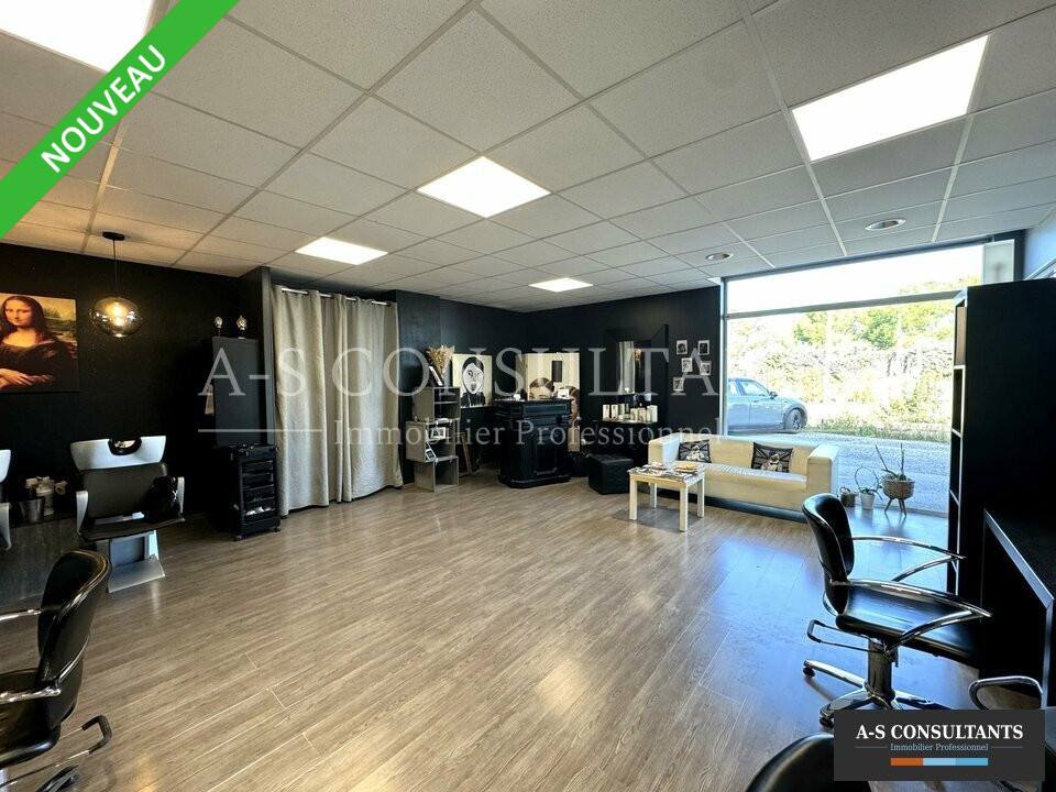 LOCAL COMMERCIAL/ PROFESSIONNE A VENDRE