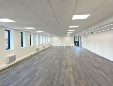 A louer bureaux de 176,4m² Nanterre