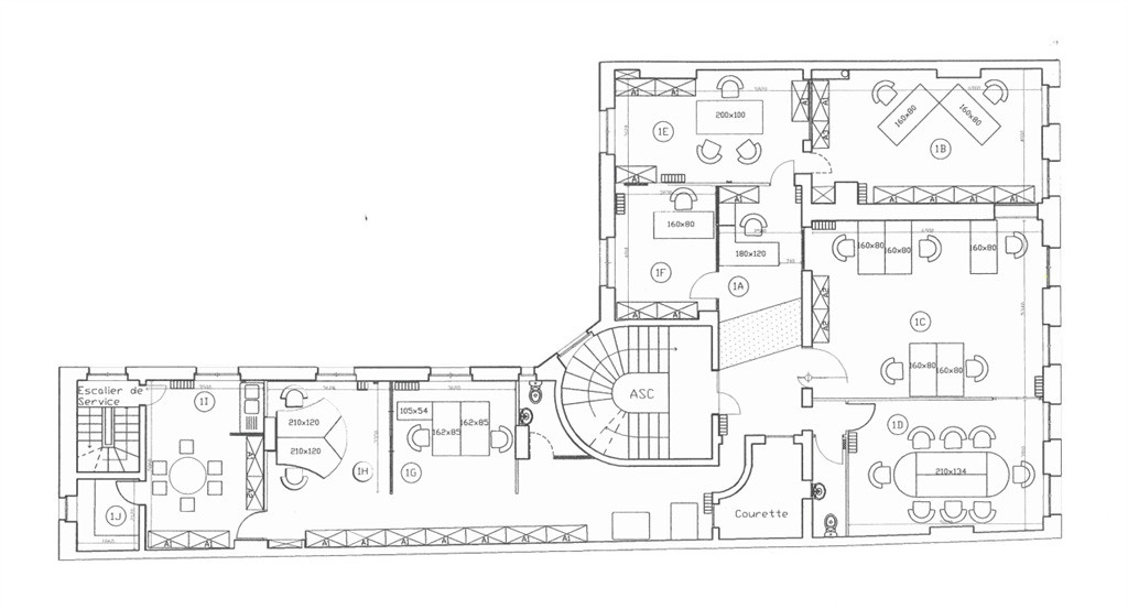 A louer bureaux rénové au coeur du QCA