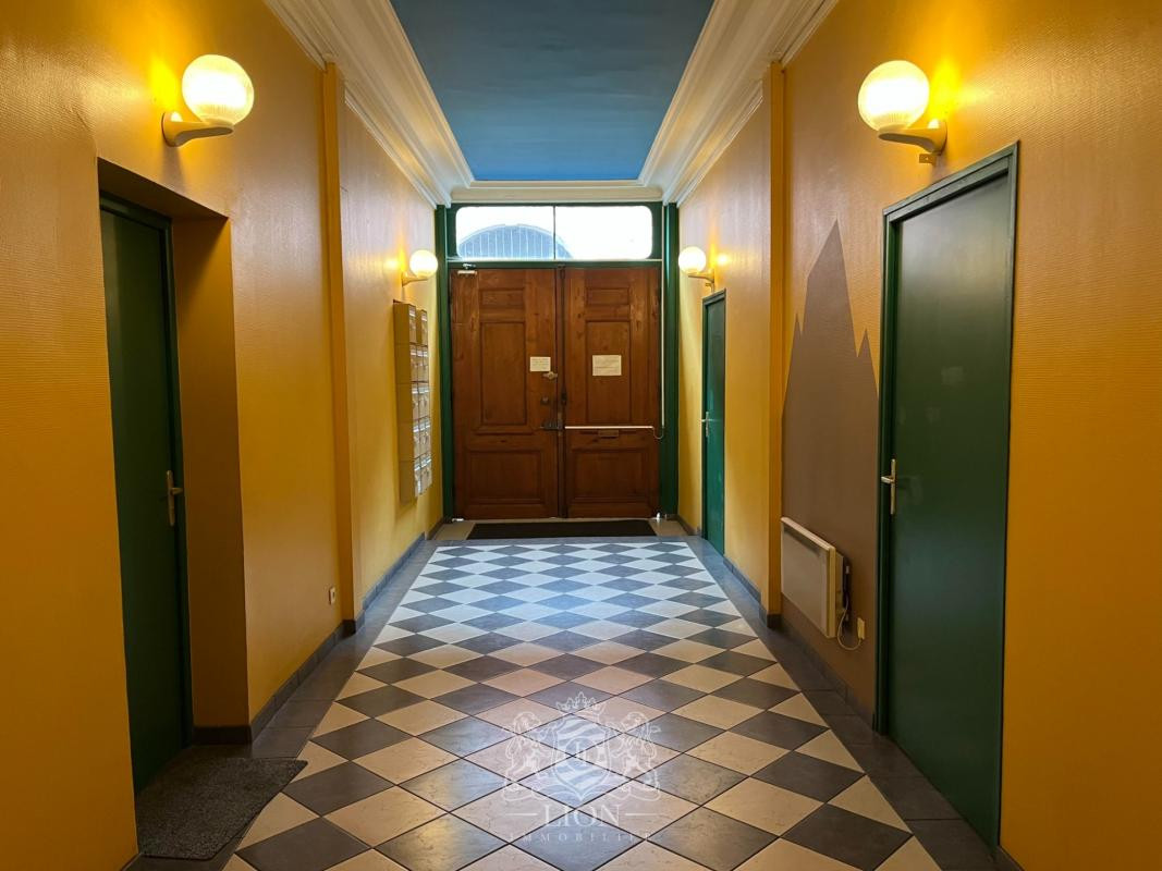 Immeuble de rapport, proche de la gare de Roubaix