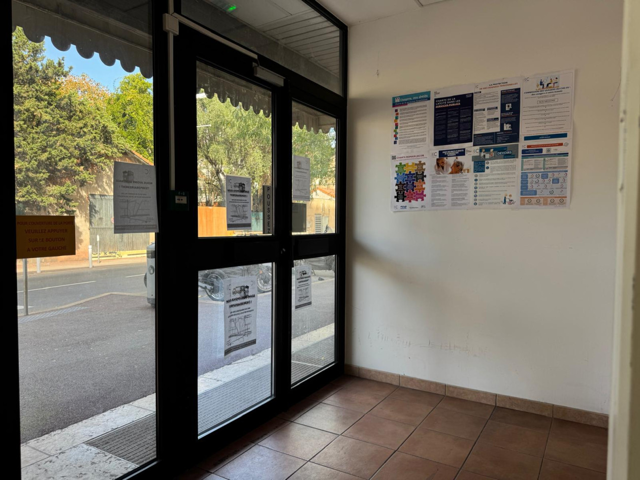 A vendre local professionnel 134m2 CANNES La BOCCA