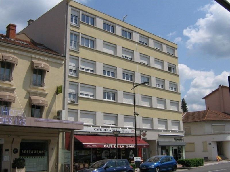LOCAL COMMERCIAL LE COTEAU - 68 m²